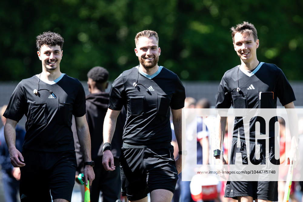 A-Junioren Bundesliga West: 1.FC Koeln U19 - SC Paderborn 07 U19, 05.05.2024 Fabian Reuter (Schiedsrichter) A-Junioren Bundesliga West: 1.FC Koeln U19 - SC Paderborn 07 U19, Franz-Kremer-Stadion
