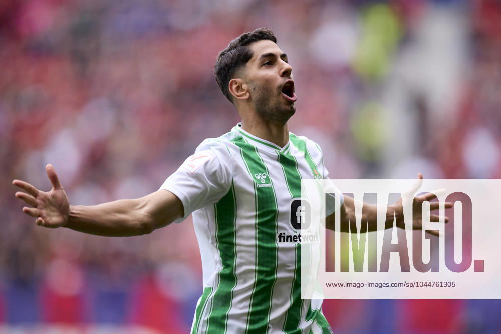 CA Osasuna v Real Betis Balompie - LaLiga EA Sports Ayoze Perez of Real Betis Balompie celebrates after scoring the team s first goal during the LaLiga EA Sports match between CA Osasuna and Real Betis Balompie at El Sadar on May 5, 2024, in Pamplona, Spain. Pamplona El Sadar Navarra Spain RL_OSAvBET_00070