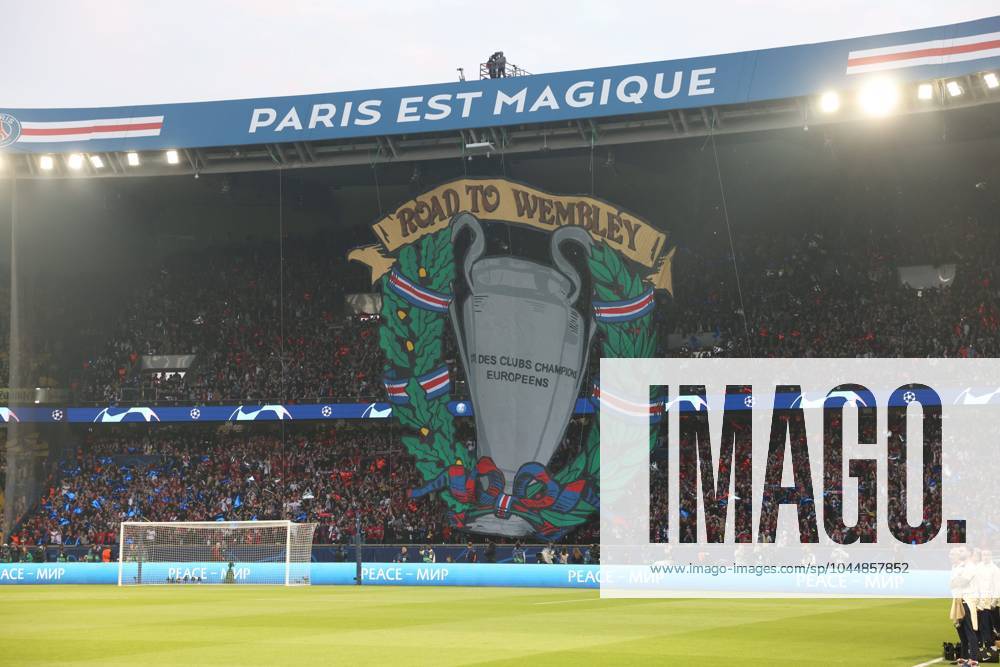 PSG - DORTMUND PHOTOPQR LE PARISIEN Le Parisien Arnaud Journois ; PARIS ; 07 05 2024 ; FOOTBALL , LIGUE DES CHAMPIONS UEFA , DEMI FINALE RETOUR , 07 05 2024 , PARIS , PARC DES PRINCES PARIS SG - BORUSSIA DORTMUND Tifo des supporters parisiens. PHOTO LE PARISIEN ARNAUD JOURNOIS - France, Paris May 7, 2024 PSG vs Dortmund: Champions League PARIS France