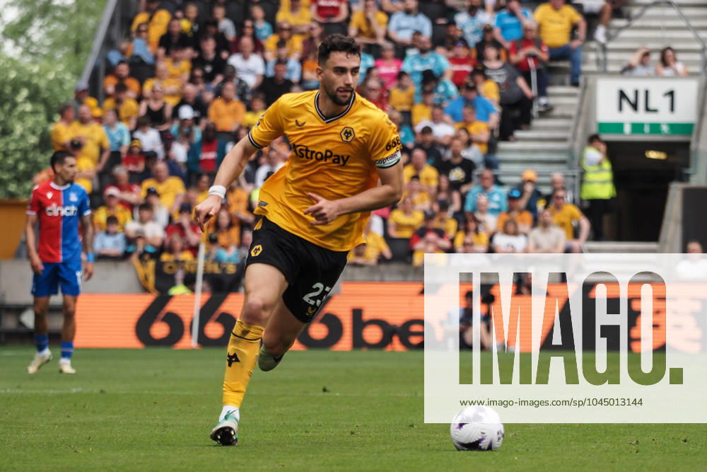 Wolverhampton, England, May 11th 2024: Maximilian Kilman (23 Wolves) on the ball during the Premier League football match between Wolverhampton Wanderers and Crystal Palace at Molineux stadium in Wolverhampton, England (Natalie Mincher SPP)