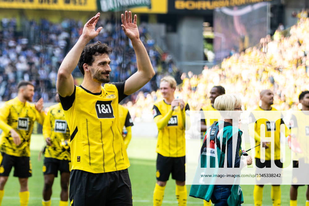 1.Fußball Bundesliga, 34.Spieltag: Borussia Dortmund - SV Darmstadt 98; 18.05.2024 Mats Hummels (Borussia Dortmund, 15) 1.Fußball Bundesliga, 34.Spieltag: Borussia Dortmund - SV Darmstadt 98; Signal-Iduna-Park, Dortmund; 18.05.2024 DFL DFB regulations prohibit any use of photographs as image sequences and or quasi video.