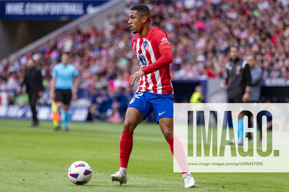 Atletico Madrid vs CA Osasuna - LaLiga EA Sports 2023 2024 Samuel Lino of Atletico Madrid in action with the ball during the La Liga EA Sports 2023 24 football match between Atletico Madrid vs CA Osasuna at Estadio Metropolitano on May 19, 2024 in Madrid, Spain. Madrid Estadio Metropolitano Madrid Spain
