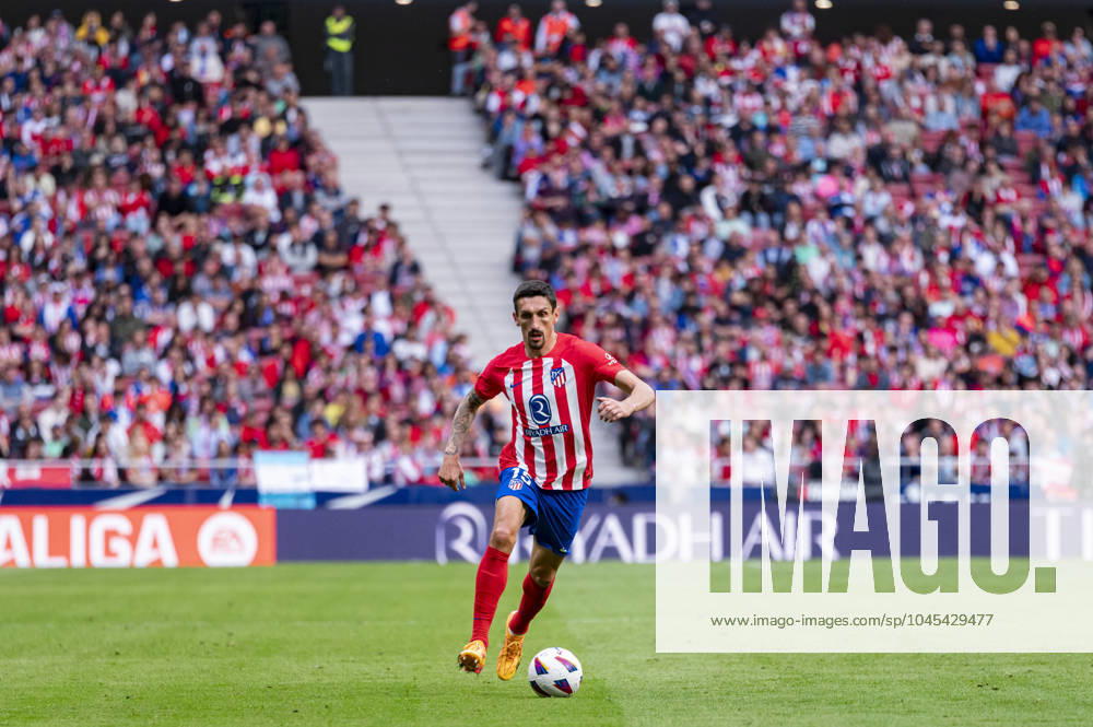 Atletico Madrid vs CA Osasuna - LaLiga EA Sports 2023 2024 Stefan Savic of Atletico Madrid in action with the ball during the La Liga EA Sports 2023 24 football match between Atletico Madrid vs CA Osasuna at Estadio Metropolitano on May 19, 2024 in Madrid, Spain. Madrid Estadio Metropolitano Madrid Spain