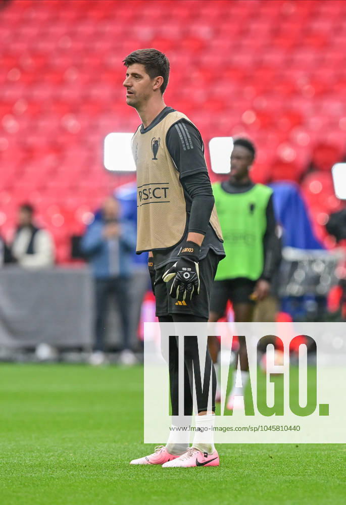 Real Madrid training session ahead of 2024 UEFA Champions League final, London, England London, England. 31st, May 2024. Goalkeeper Thibaut Courtois (1) of Real Madrid seen during the last training session before the 2024 UEFA Champions League final between Borussia Dortmund and Real Madrid at Wembley in London. London England