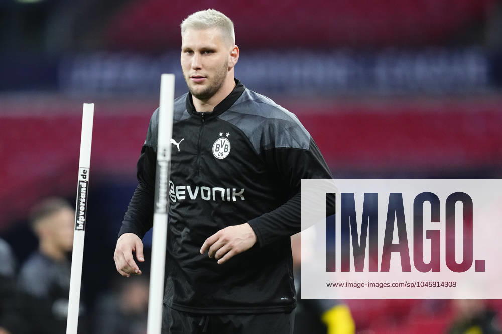 Borussia Dortmund Training Session And press conference, PK, Pressekonferenz - UEFA Champions League Final 2023 24 Niklas Sule centre-back of Borussia Dortmund and Germany during a training session ahead of their UEFA Champions League 2023 24 final match against Real Madrid CF at Wembley Stadium on May 31, 2024 in London, England. London England United Kingdom