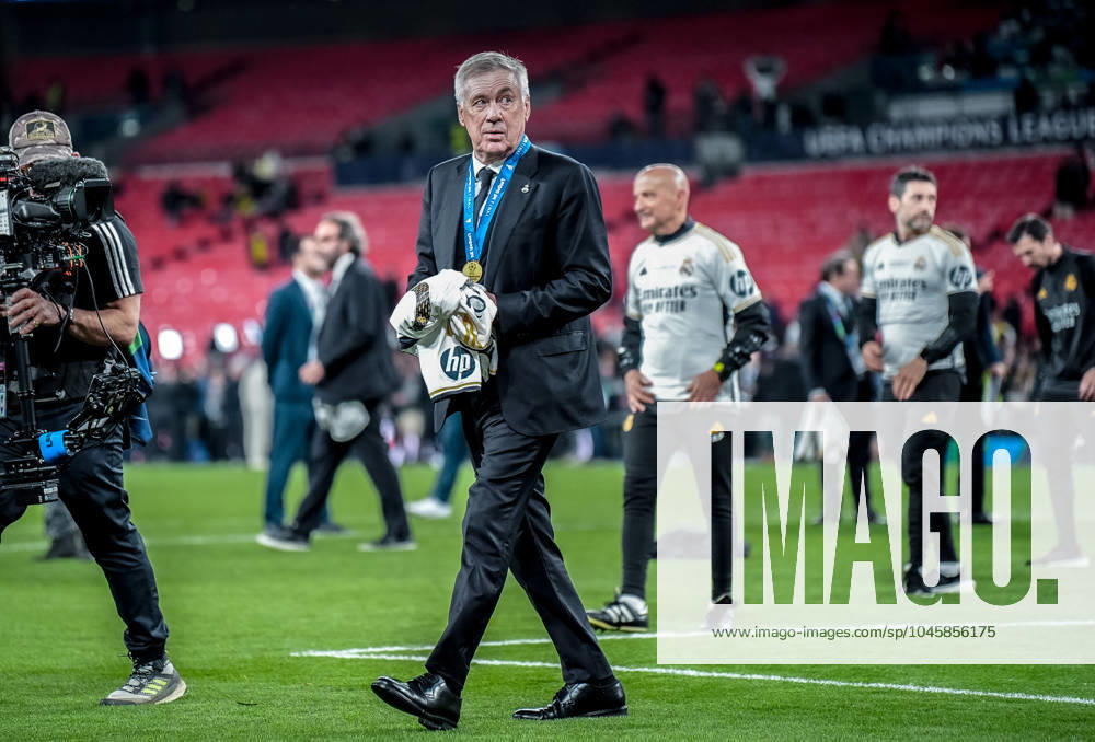 UEFA Champions League 2024 Final: Borussia Dortmund vs. Real Madrid Coach Carlo Ancelotti celebrates, as Real Madrid win their 15th Champions League title after the UEFA Champions League final match between Borussia Dortmund and Real Madrid on 1 June 2024, in London, United Kingdom London Wembley Stadium United Kingdom