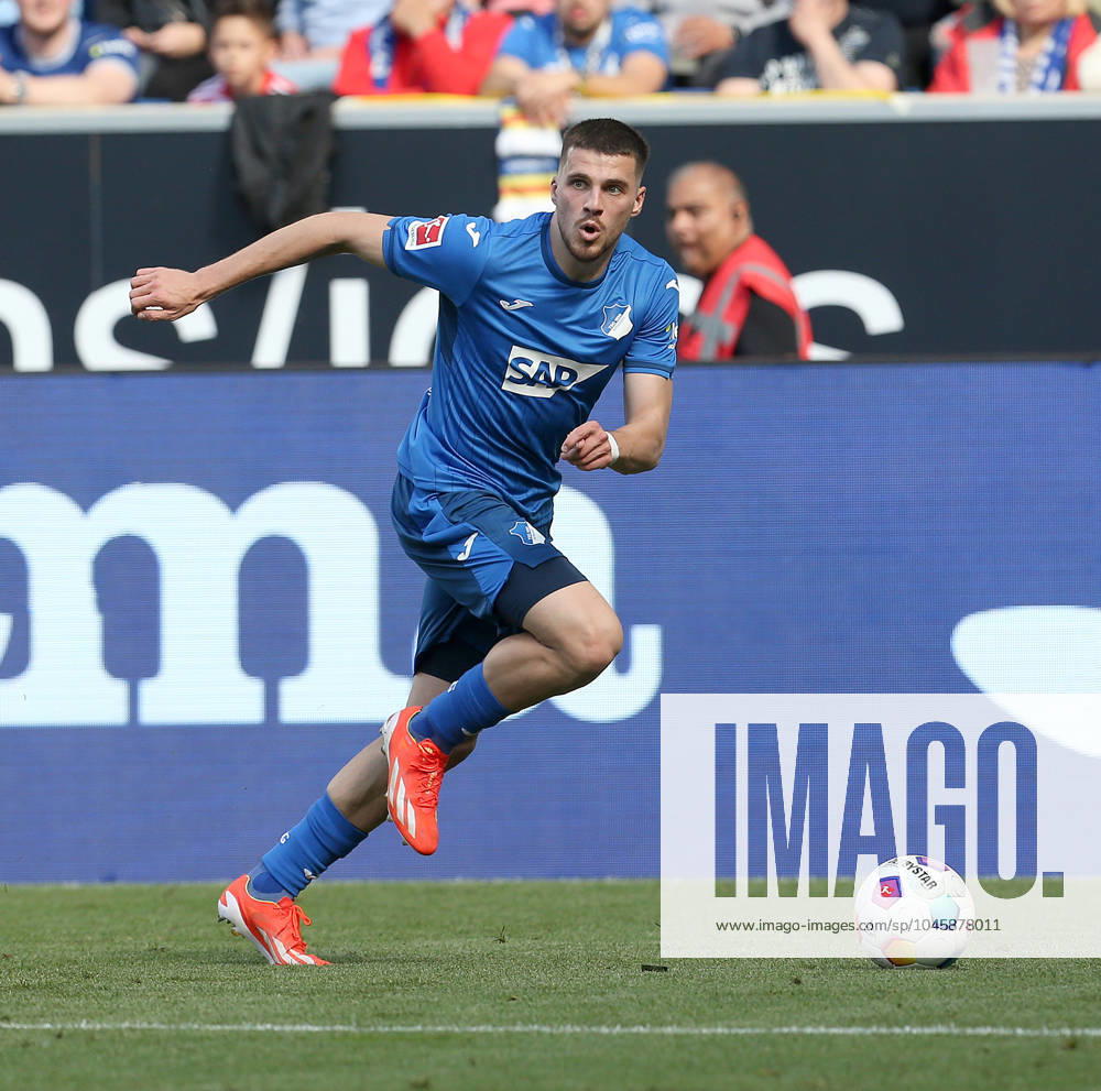 David Jurasek (Hoffenheim) . Fussball: LIGA: Saison 23 24: TSG 1899 Hoffenheim - FC Bayern München , 34. Spieltag