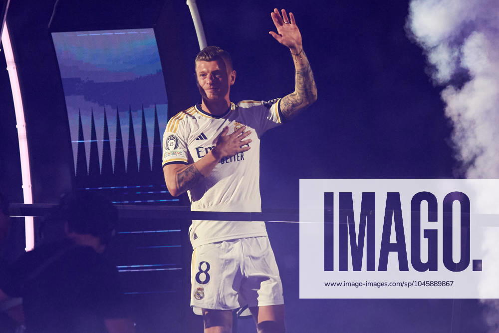Toni Kroos of Real Madrid CF during celebrations at estadio Santiago Bernabeu after winning the UEFA Champions League Final on June 2, 2022 in Madrid, Spain.(Photo by: LGM Panoramic) FOOTBALL : Real Madrid CF Celebrates Winning The UEFA Champions League Final 2023 24- 02 06 2024 LGM Panoramic