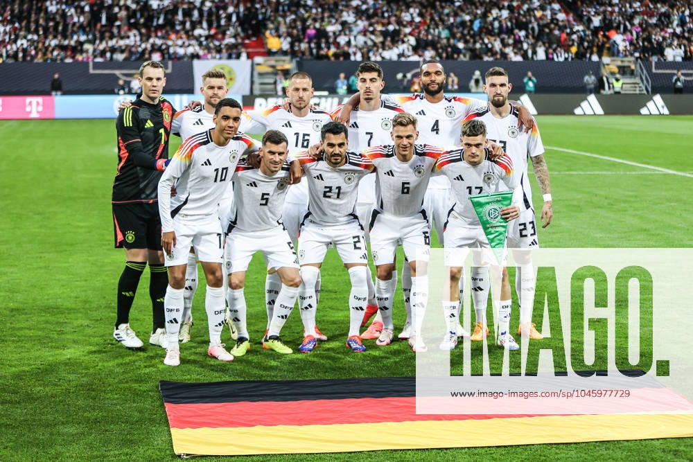 Fussball, Nationalmannschaft Saison 2023 24 UEFA Länderspiel Deutschland - Ukraine 03.06.2024, Max Morlock Stadion Nürnberg Teamfoto Deutschland Hintere Reihe vL: Manuel Neuer (Deutschland, 1),+ Maximilian Mittelstädt (Deutschland, 18), Waldemar Anton (Deutschland, 16), Kai Havertz (Deutschland, 7), Jonathan Tah (Deutschland, 4), Robert Andrich (Deutschland, 23) Vorher Reihe vL: Jamal Musiala (Deutschland, 10), Pascal Groß (Deutschland, 5), Ilkay Gündogan (Deutschland, 21), Joshua Kimmich (Deutschland, 6), Florian Wirtz (Deutschland, 17) Nürnberg Max Morlock Stadion Bayern Deutschland