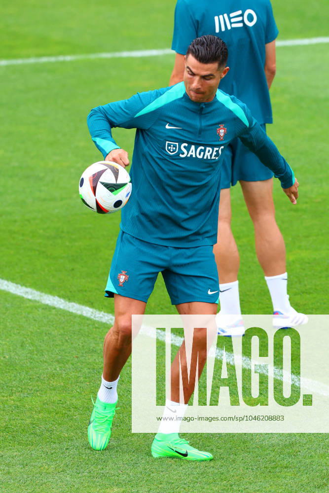 Portugal Fussball Nationalmannschaft, Selecao, 10.06.2024, Training für das Freundschaftsspiel Portugal - Irland ,Vorbereitungsspiel zur Europameisterschaft 2024 , Cristiano Ronaldo (Portugal) , CR7