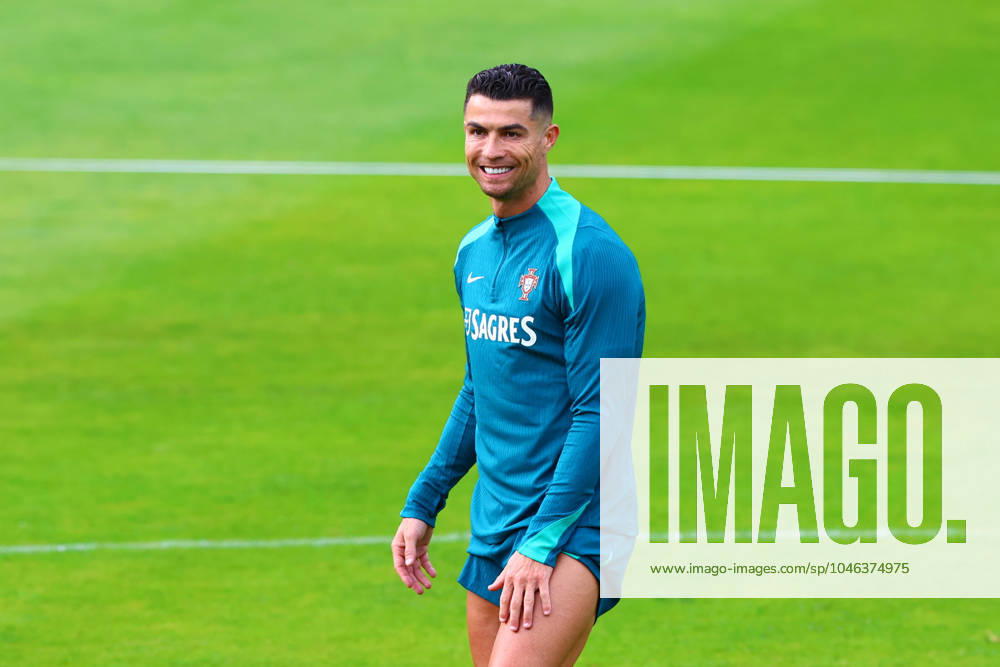 Portugal Fussball Nationalmannschaft, Selecao, Portugal, Öffentliches Training der Portugiesischen Fußballnationalmannschaft, 14.06.2024 , Europameisterschaft 2024 , Cristiano Ronaldo (Portugal) , CR7