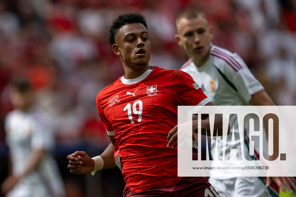 GER, EURO 2024, Group A, Ungarn (HUN) vs Schweiz (SUI) 15.06.2024, Cologne Stadium, Koeln, GER, EURO 2024, Group A, Ungarn (HUN) vs Schweiz (SUI) Im Bild: Dan Ndoye (Schweiz SUI, 19) Einzelaktion, Ganzkörper Ganzkoerper; Freisteller, Einzelbild, Aktion, Action, Spielszene; Gestik, Mimik, Emotionen;
