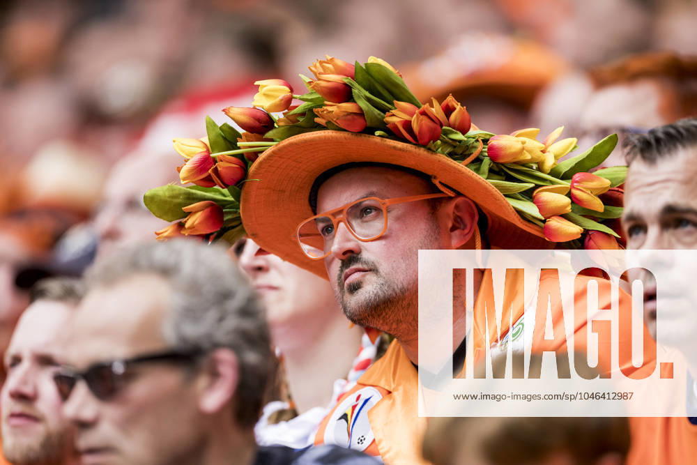 Poland v Netherlands, UEFA EURO, EM, Europameisterschaft,Fussball 2024, Hamburg, Germany Hamburg, Germany. 16th, June 2024. Football fans of the Netherlands seen on the stands during the UEFA Euro 2024 match in Group D between Poland and the Netherlands at Volksparkstadion in Hamburg. Hamburg Germany