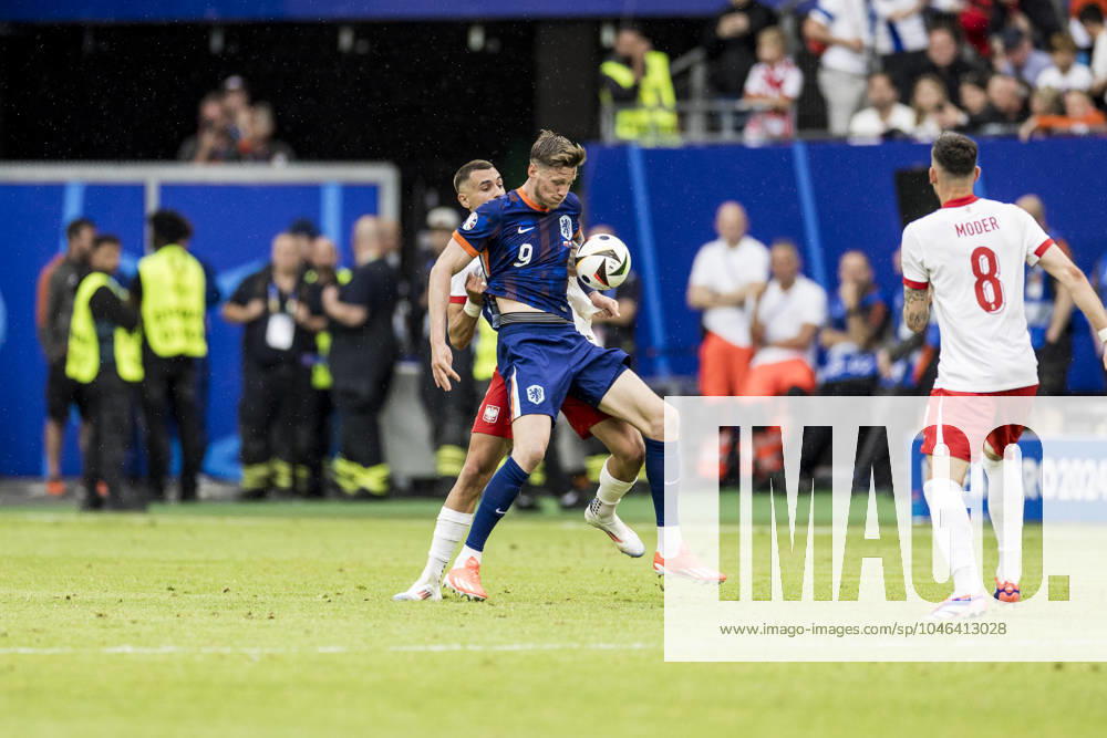 Poland v Netherlands, UEFA EURO, EM, Europameisterschaft,Fussball 2024, Hamburg, Germany Hamburg, Germany. 16th, June 2024. Wout Weghorst (9) of the Netherlands seen during the UEFA Euro 2024 match in Group D between Poland and the Netherlands at Volksparkstadion in Hamburg. Hamburg Germany
