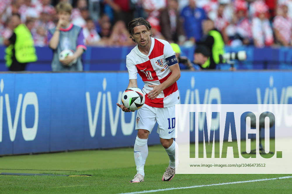 Fussball EM 2024, Spanien - Kroatien, v.l. Luka Modric (Krotaien, 10) ab Berlin