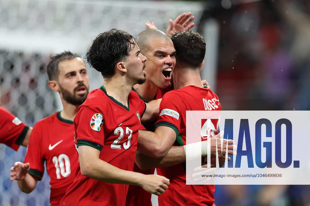 Leipzig Stadium Leipzig, Tuesday, June 18, 2024 UEFA EURO, EM, Europameisterschaft,Fussball 2024 Germany, Group F stage Matchday 1 Group F Portugal - Czechia, Vitinha (Portugal), Pepe (Portugal), Diogo Jota (Portugal) Torjubel, Goal celebration, celebrate the goal