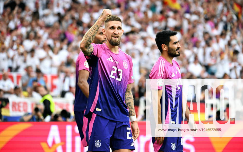 Fussball, Europameisterschaft, EURO 2024, Gruppe A, MHP-Arena Stuttgart: Deutschland - Ungarn; Jubel Ilkay Gündogan (GER) nach seinem Tor zum 2:0, zusammen mit Robert Andrich (GER). Jubel, Freude, Aktion.