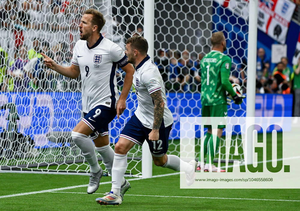 UEFA EURO, EM, Europameisterschaft,Fussball 2024 Vorrunde, Dänemark - England v.l. celebrate the goal, Torjubel zum 0:1 Torschütze Harry Kane (England) Frankfurt
