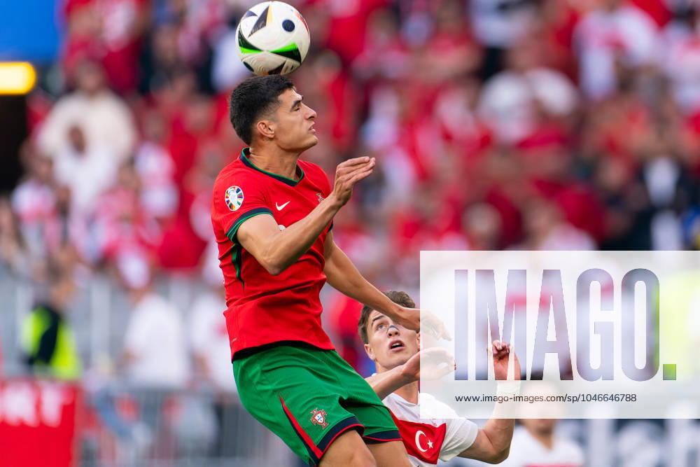 2024-06-22 Turkiye v Portugal - Group F - UEFA EURO, EM, Europameisterschaft,Fussball 2024 DORTMUND, GERMANY - JUNE 22: Antonio Silva of Portugal battles for the ball with Kenan Yildiz of Turkiye during the Group F - UEFA EURO 2024 match between Turkiye and Portugal at BVB Stadion Dortmund on June 22, 2024 in Dortmund, Germany. (Photo by Joris Verwijst BSR Agency) Dortmund Germany Content not available for redistribution in The Netherlands directly or indirectly through any third parties.
