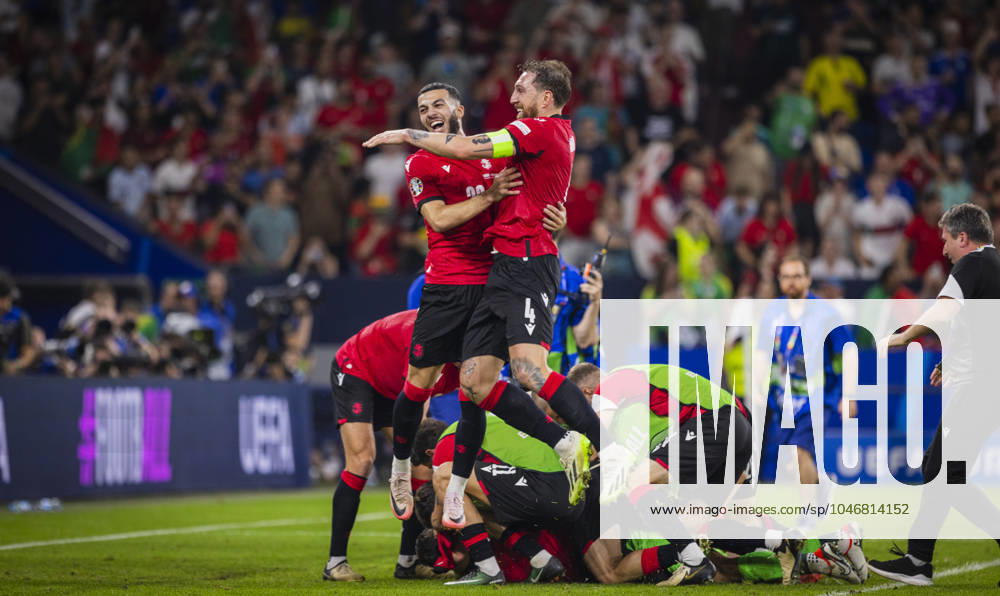 Gelsenkirchen, Germany. 26th Jun 2024. Final jubilation. Georges Mikautadze (GEO) Guram Kashia (GEO) Georgia - Portugal Georgien - Portugal 26.06.2024