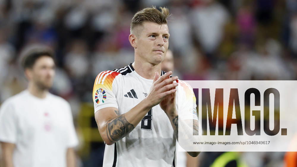 Fussball, Euro 2024, Achtelfinale, Deutschland – Daenemark, GER, Dortmund, BVB Stadion Bild: v. li. Toni Kroos (Germany, 8)