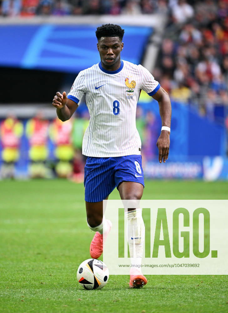 Fussball, Europameisterschaft, EURO 2024, Achtelfinale, Merkur Spiel-Arena Düsseldorf: Frankreich Belgien 1:0; Aurelien Tchouameni (FRA). Aktion, Einzelbild.