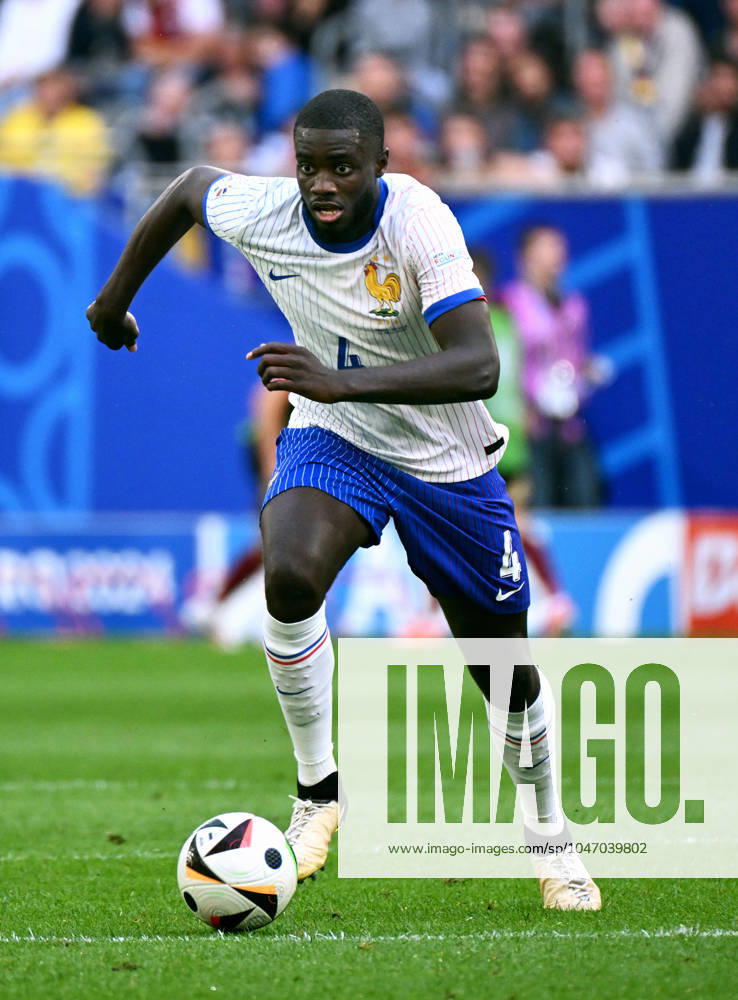 Fussball, Europameisterschaft, EURO 2024, Achtelfinale, Merkur Spiel-Arena Düsseldorf: Frankreich Belgien 1:0; Dayot Upamecano (FRA). Aktion, Einzelbild.