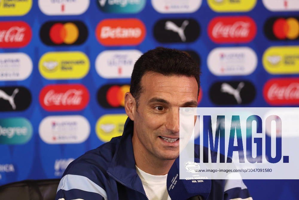 Argentina s coach, Lionel Scaloni, during a press conference, PK, Pressekonferenz prior to the match against Ecuador for the quarterfinals of the Copa Amà rica USA 2024, at NRG Stadium in Houston, TX, on July 3, 2024. HOUSTON UNITED STATES