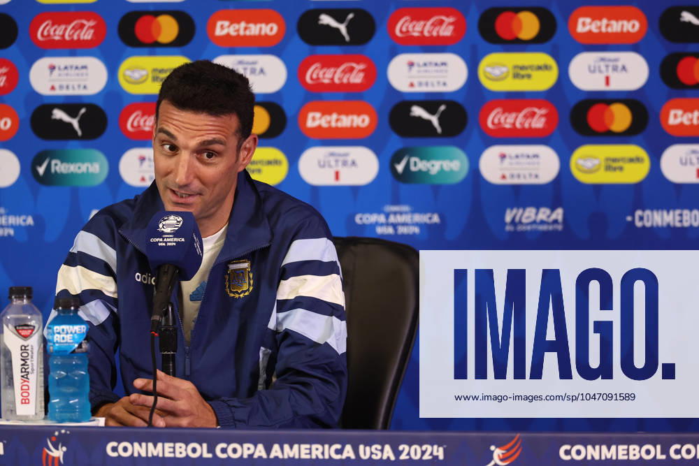 Argentina s coach, Lionel Scaloni, during a press conference, PK, Pressekonferenz prior to the match against Ecuador for the quarterfinals of the Copa Amà rica USA 2024, at NRG Stadium in Houston, TX, on July 3, 2024. HOUSTON UNITED STATES