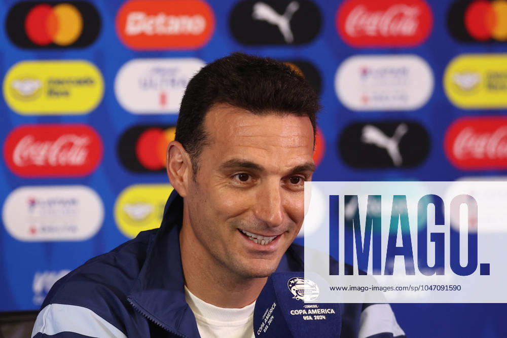 Argentina s coach, Lionel Scaloni, during a press conference, PK, Pressekonferenz prior to the match against Ecuador for the quarterfinals of the Copa Amà rica USA 2024, at NRG Stadium in Houston, TX, on July 3, 2024. HOUSTON UNITED STATES