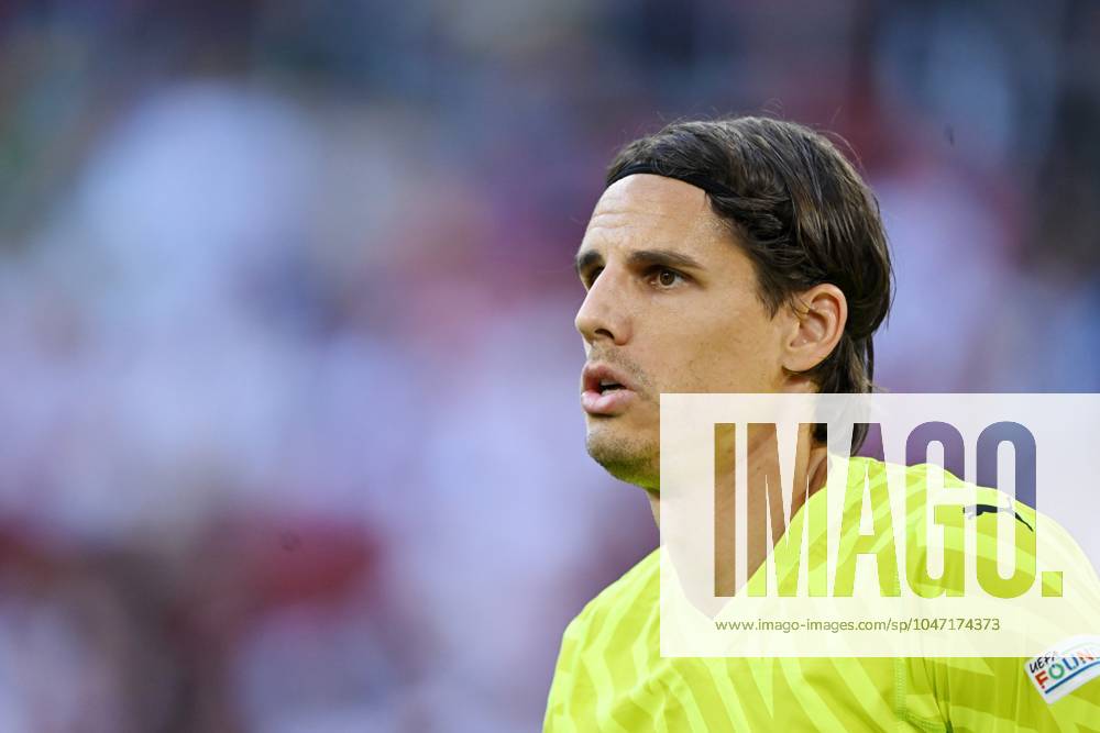 DUSSELDORF - Switzerland goalkeeper Yann Sommer during the UEFA EURO, EM, Europameisterschaft,Fussball 2024 quarter-final match between England and Switzerland at the Dusseldorf Arena on July 6, 2024 in Dusseldorf, Germany. ANP Hollandse Hoogte UEFA EURO 2024 2024 ANPxSportx xGerritxvanxKeulenxIVx 502910832 originalFilename: 502910832