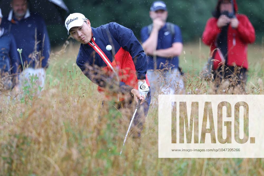 Jeong weon Ko (FRA) schlaegt aus dem Rough, BMW International Open 2024, Golf, DP World Tour, Herren, Finale, 07.07.2024 Moosinning Bayern Deutschland