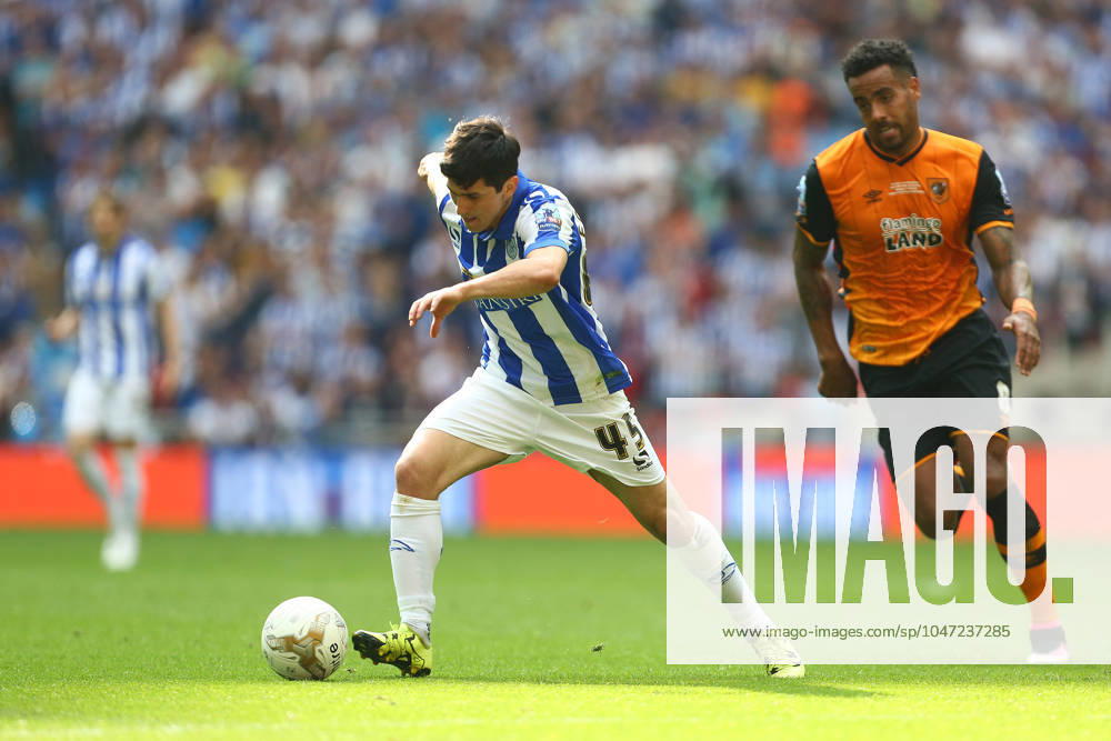 Soccer 2016: European Soccer May 28, 2016 - London, United Kingdom - Wednesday s Fernando Forestieri in action during the Skybet Championship Play Off Final match at Wembley Stadium. Photo credit should read: Philip Oldham Sportimage. London United Kingdom