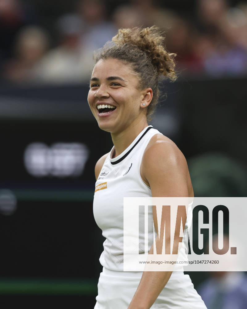 Jasmine Paolini jubelt nach ihrem Sieg Tennis - Wimbledon 2024 - Grand Slam ITF ATP, Tennis Herren WTA, Tennis Damen - AELTC - London - - Great Britain