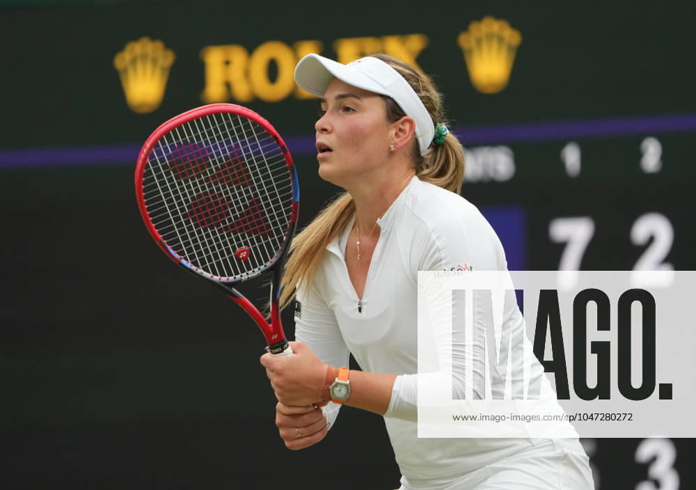 Lawn Tennis - 2024 Wimbledon Championship Lulu Sun (NZL) v Donna Vekic (CRO) All England Lawn Tennis & Croquet Club - Tuesday 9h July 2024 Donna Vekic (CRO)