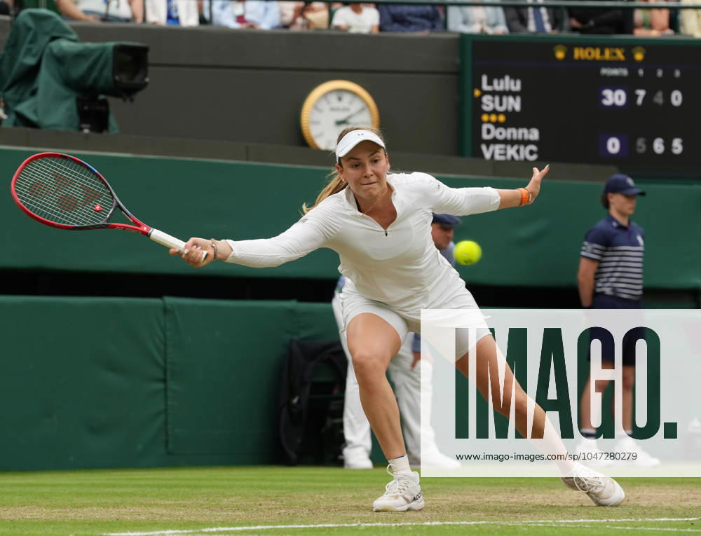 Lawn Tennis - 2024 Wimbledon Championship Lulu Sun (NZL) v Donna Vekic (CRO) All England Lawn Tennis & Croquet Club - Tuesday 9h July 2024 Donna Vekic (CRO)