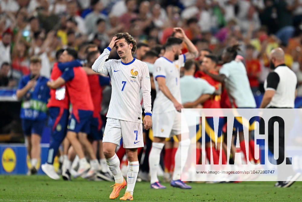 KAI SCHWOERER Antoine Griezmann of France reacts after the loss in the UEFA EURO, EM, Europameisterschaft,Fussball 2024 semi-final match between Spain and France at Munich Football Arena on July 9, 2024 in Munich, Germany. 090724-CPL-ESPvFRA-029