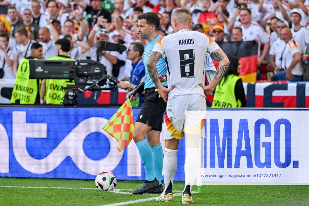 EURO2024 SPAIN VS GERMANY Toni Kroos (8) of Germany ready to take a corner kick during a soccer game between the national teams of Spain and Germany in the Quarter Final stage of the UEFA EURO, EM, Europameisterschaft,Fussball 2024 tournament , on Thursday 5 July 2024 in Stuttgart , Germany . PHOTO SPORTPIX David Catry STUTTGART GERMANY