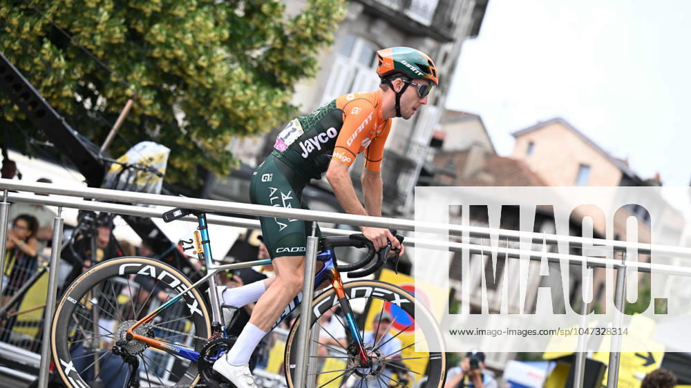 Tour De France; Tappa 12 Aurillac - Villeneuve Sur Lot; 2024, Jayco Alula; Yates, Simon; Aurillac;