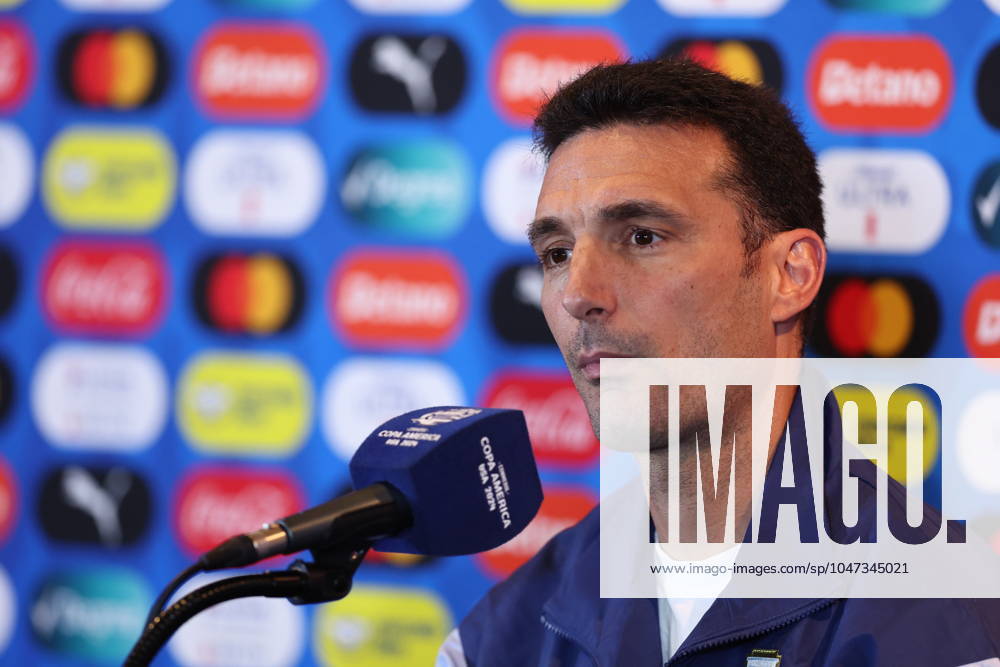 Argentina s coach, Lionel Scaloni, during a press conference, PK, Pressekonferenz prior to the match against Canada for semifinal of the Copa Amà rica USA 2024, at MetLife Stadium in New Jersey, on July 8, 2024. NEW JERSEY UNITED STATES
