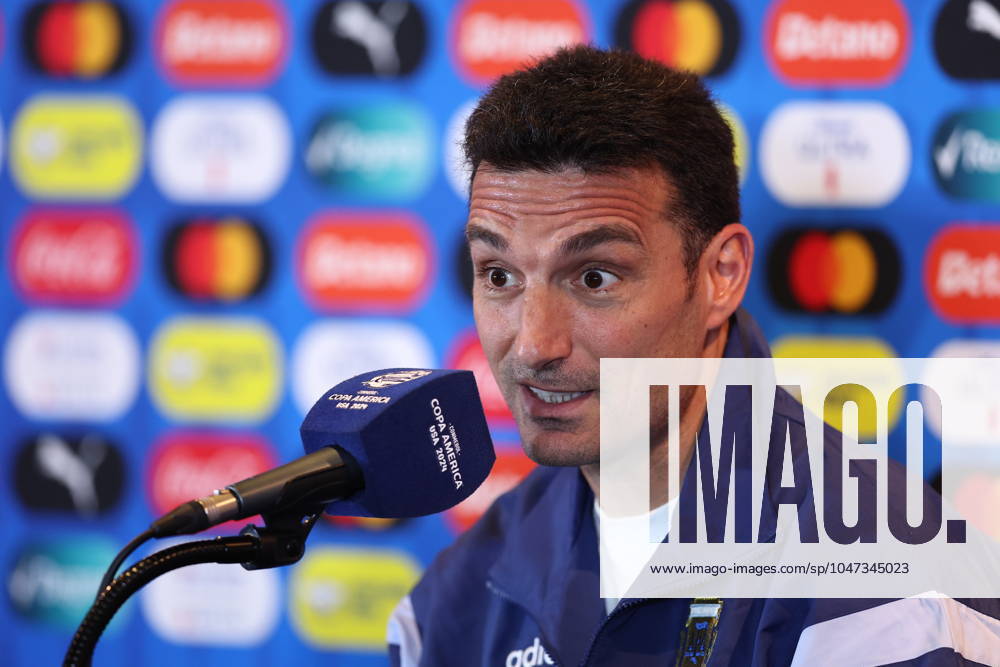 Argentina s coach, Lionel Scaloni, during a press conference, PK, Pressekonferenz prior to the match against Canada for semifinal of the Copa AmÃ rica USA 2024, at MetLife Stadium in New Jersey, on July 8, 2024. NEW JERSEY UNITED STATES