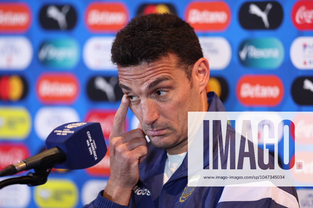Argentina s coach, Lionel Scaloni, during a press conference, PK, Pressekonferenz prior to the match against Canada for semifinal of the Copa Amà rica USA 2024, at MetLife Stadium in New Jersey, on July 8, 2024. NEW JERSEY UNITED STATES