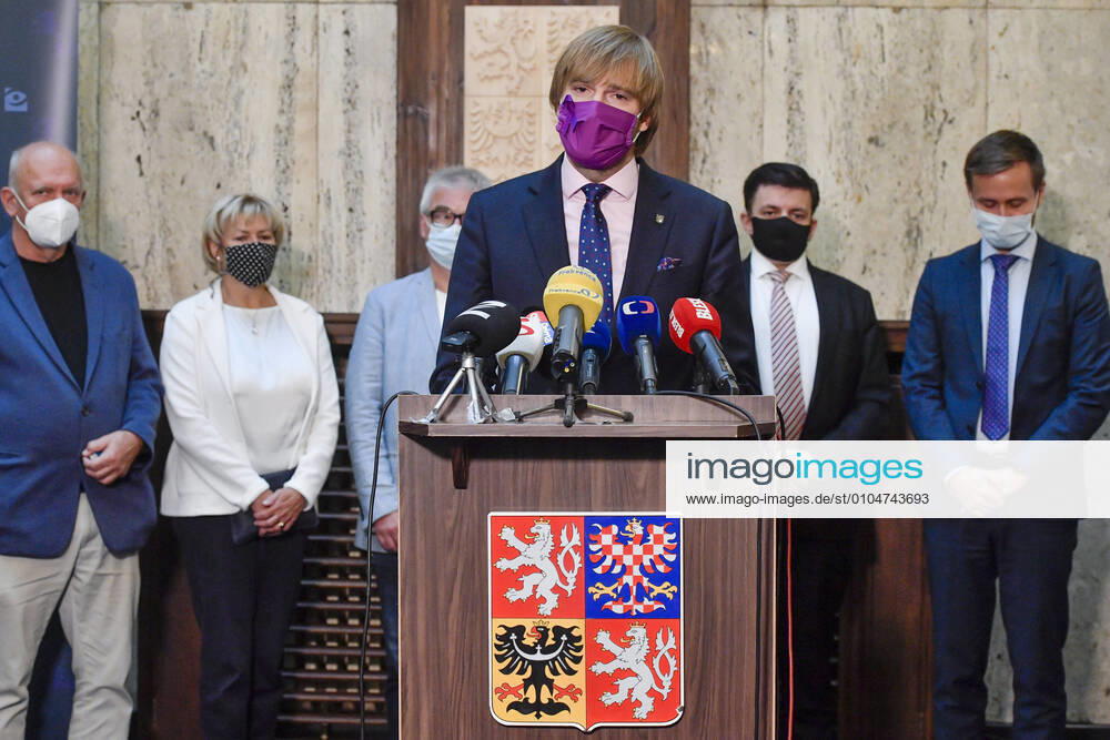 Czech Health Minister Adam Vojtech (for ANO) has decided to resign from his post in order to create space for dealing with the coronavirus epidemic, he told journalists in Prague, Czech Republic, September 21, 2020, adding that he handed his resignation to Prime Minister Andrej Babis. (CTKxPhoto VitxSimanek) CTKPhotoP202009210210401 VIS 002
