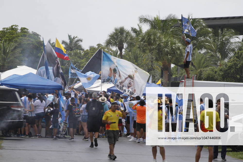 Argentina v Colombia - CONMEBOL Copa America USA 2024: Fina A general view of the outskirts of the Hard Rock Stadium in Miami, Florida, on July 14, 2024. Hundreds of fans are on the street before the final match between Argentina and Colombia. Argentina and Colombia are playing the CONMEBOL Copa America 2024(TM) Final. The two best teams in the tournament are facing each other this Sunday, July 14, for the title in a historic match at Miami Gardens Hard Rock Stadium. Teams are taking to the field in the Grand Final of the 48th edition starting at 8 pm (local time). MIAMI United States