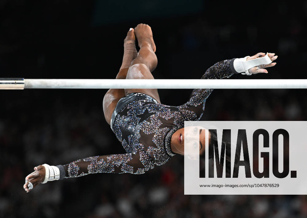 (240728) -- PARIS, July 28, 2024 -- Simone Biles of the United States competes in the uneven bars event of the artistic gymnastics women s qualification match during the Paris 2024 Olympic Games, Olympische Spiele, Olympia, OS at Bercy Arena in Paris, France, July 28, 2024. Cheng Min) (PARIS2024)FRANCE-PARIS-OLY-ARTISTIC GYMNASTICS chengmin