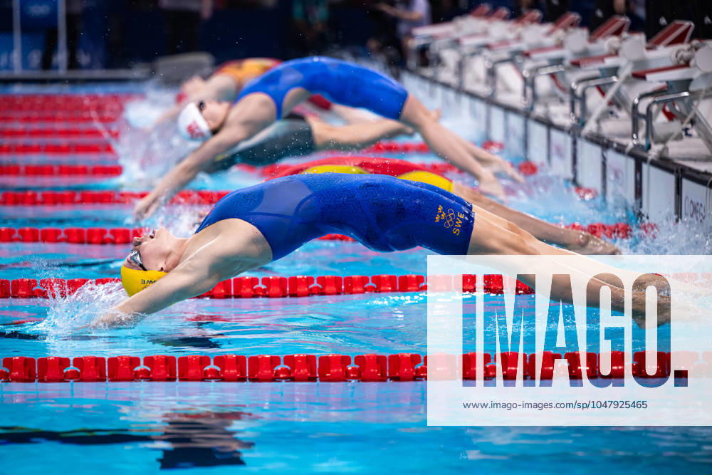 Louise Hansson of Sweden competes in the womens 100 meters backstroke swimming heats during day 3 of the Paris 2024 Olympic Games, Olympische Spiele, Olympia, OS on July 29, 2024 in Paris. Photo: Maxim Thorà BILDBYRAN kod MT MT0629 simning swimming svomming olympic games olympics os ol olympiska spel olympiske leker paris 2024 paris-os paris-ol 3 bbeng sverige