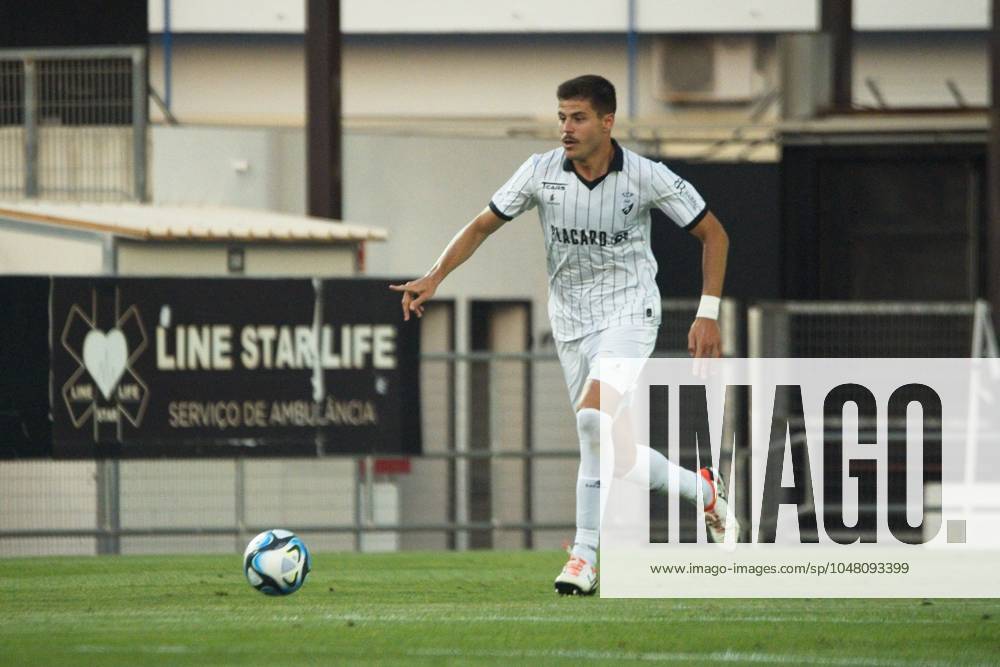 Marco Moreno of Sporting Clube Farense in action during the friendly football match between Sporting Clube Farense v Al-Ittihad at Sao Luis Stadium.