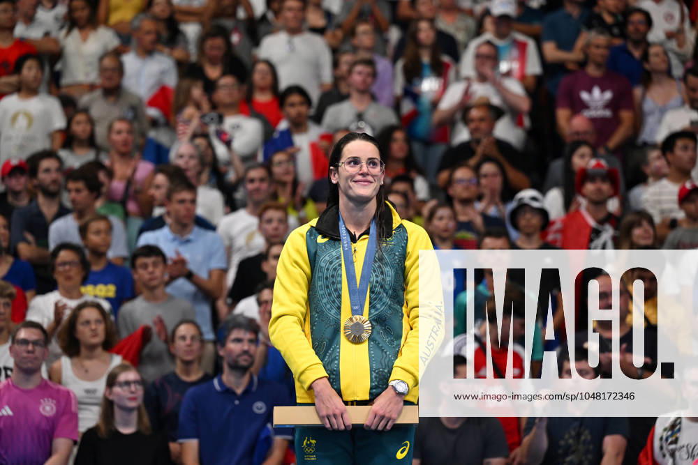 OLY24 SWIMMING, Gold medalist Kaylee McKeown of Australia on the podium for the Womens 200m Backstroke Final at the La Defense Arena during the 2024 Paris Olympic Games, Olympische Spiele, Olympia, OS in Paris, France, Friday, August 02, 2024. ( NO ARCHIVING, , NO USE IN BOOKS WITHOUT CONSENT PARIS FRANCE