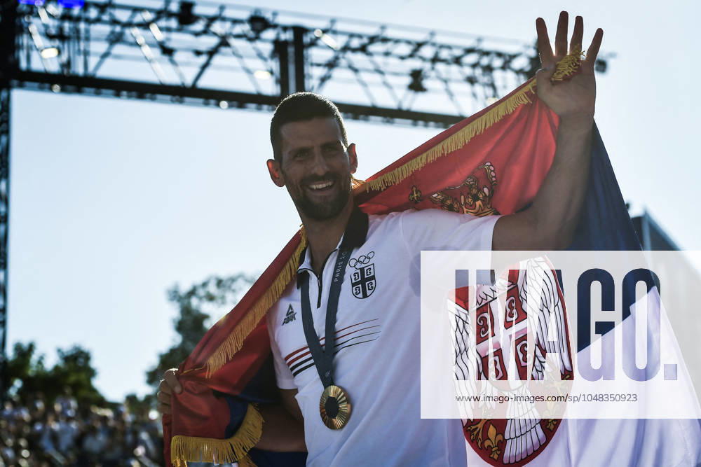 Paris 2024 - Fans welcome medalists at the Parc des Champions in Paris Men s Tennis Singles gold medalist Novak Djokovic of Team Serbia celebrating as fans welcome champions at the Parc des Champions at Trocadero, during the Paris 2024 Olympic Games, Olympische Spiele, Olympia, OS on August 5, 2024. Photo by Firas Abdullah ABACAPRESS.COM Paris Ile-de-France Greece