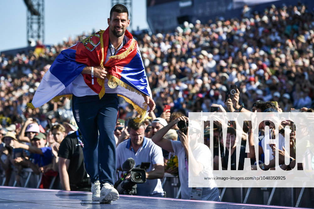 Paris 2024 - Fans welcome medalists at the Parc des Champions in Paris Judo Mixed Team Gold Medalists Team France celebrating as fans welcome champions at the Parc des Champions at Trocadero, during the Paris 2024 Olympic Games, Olympische Spiele, Olympia, OS on August 5, 2024. Photo by Firas Abdullah ABACAPRESS.COM Paris Ile-de-France Greece